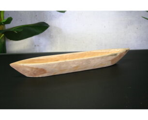 Boat shaped bowl
