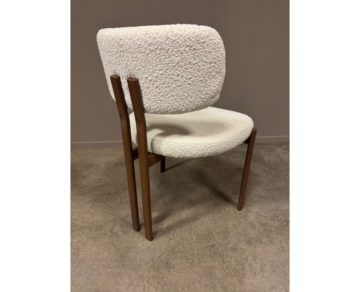 Eetkamerstoel Gio Japandi bouclé - wit