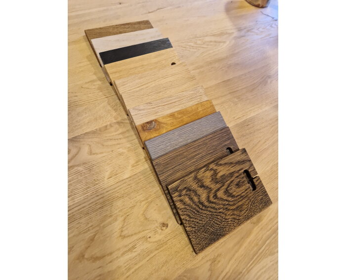 Eettafel Victor rond eikenhout 120x120x77 cm - Naturel