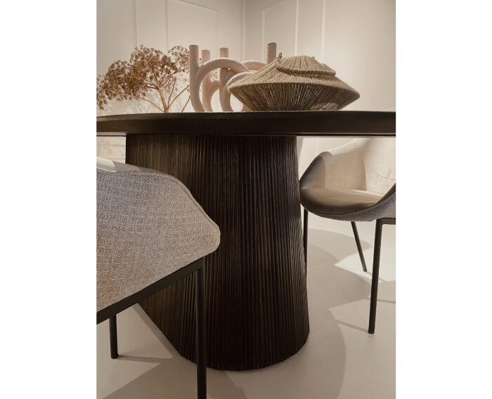 Eettafel Salvator ovaal 300 cm - Walnut | Livingfurn