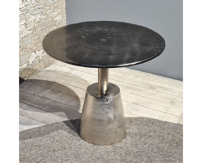 Kian Zwart Zilvere Sidetable