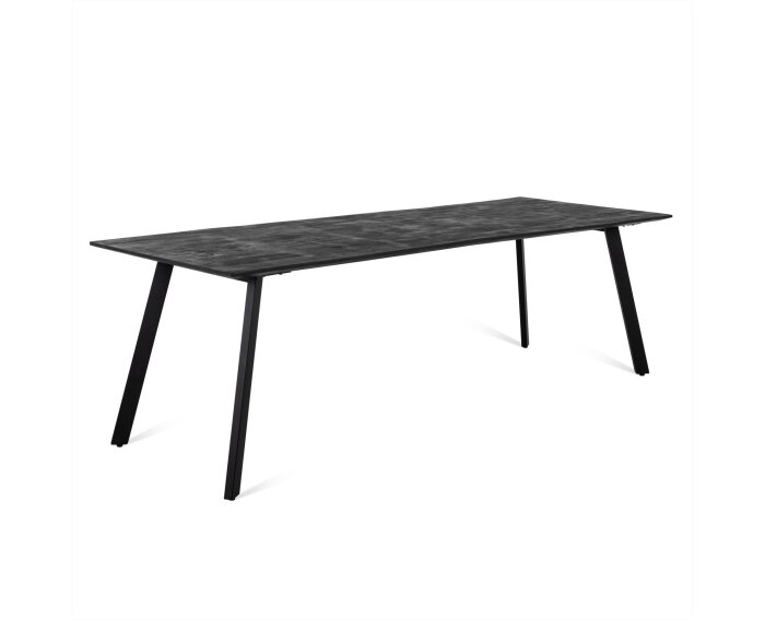 Berlin Black Eettafe 220