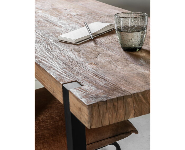 Timeless bureau Beam