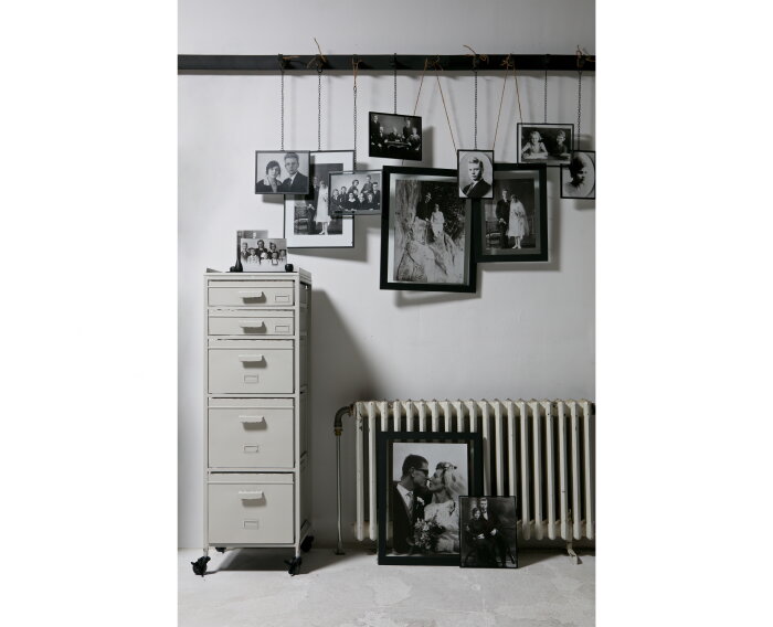 Xpose Medium Fotolijst Met Ketting Metaal 15x20 - BePureHome