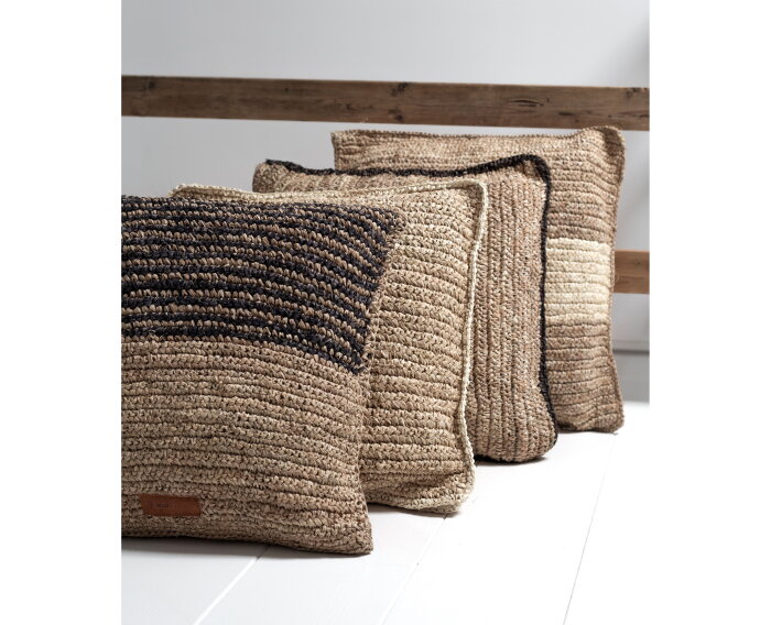 Cushion Toulon square - ORDER by 4 pcs,50x50 cm, palmblad