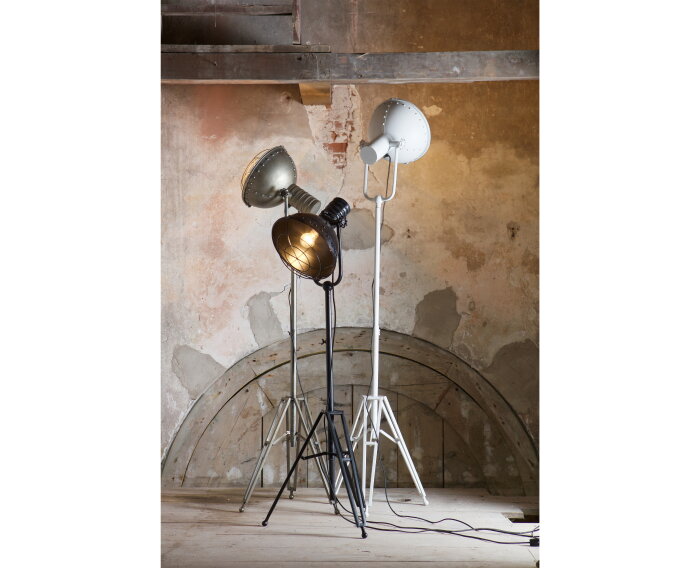 Vloerlamp Spotlight Zwart - BePure 800468-Z| Meubelplaats.nl