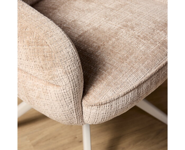 Eetkamerstoel Bella | Beige | Poot Sand | Met armleuning