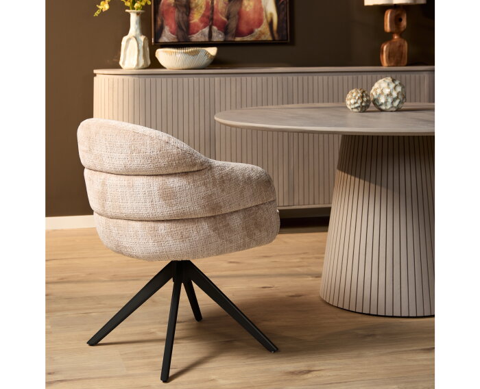 Eetkamerstoel Bella | Beige | Poot Black | Met armleuning