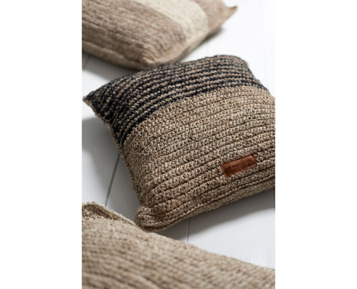 Cushion Toulon square - ORDER by 4 pcs,50x50 cm, palmblad