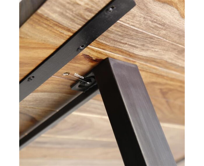 Eetkamertafel 240cm Notenhout